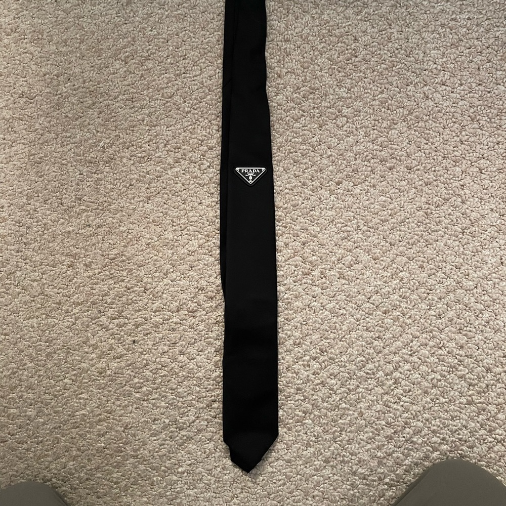 Prada tie